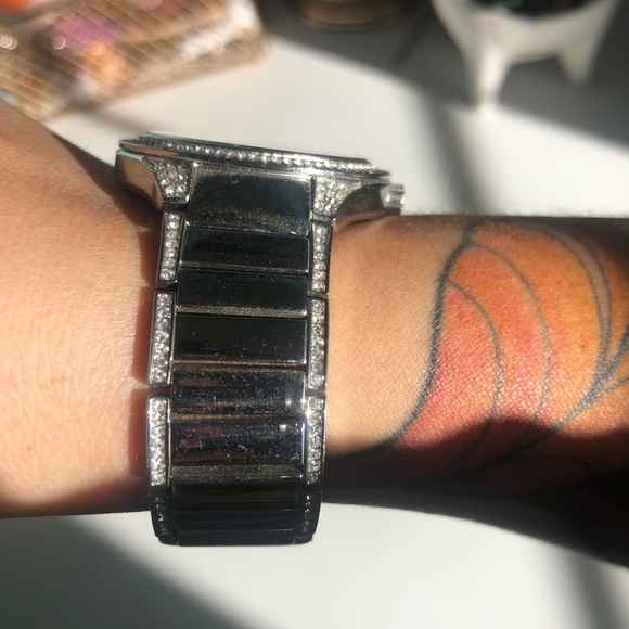 Michael Kors Watch - Picture 2 of 4